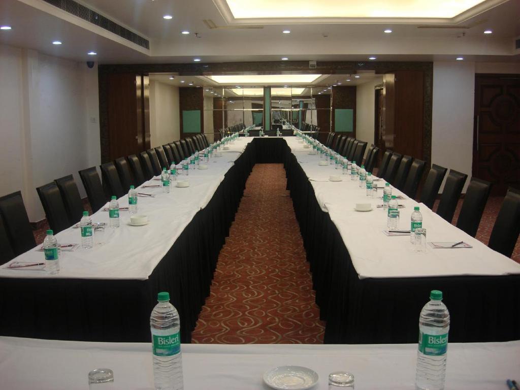 Hotel New Walnut Castle Paharganj ภายนอก รูปภาพ